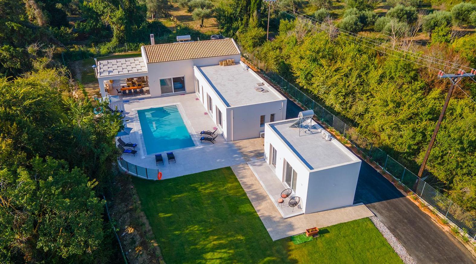 Villa Ami, Roda, Corfu: 10 Guests, Heated Pool, Private Mini Golf, Pool Table & More!! Exterior photo